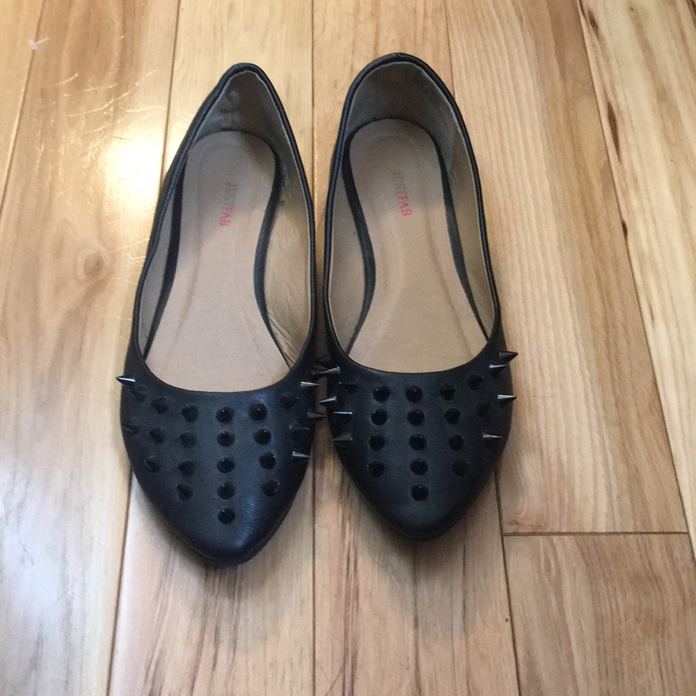 Spiked Flats
